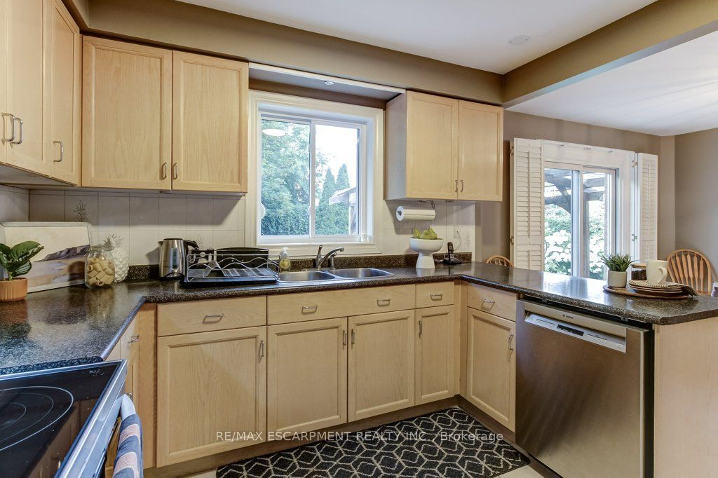 2527 Andover Road Property Photo 14