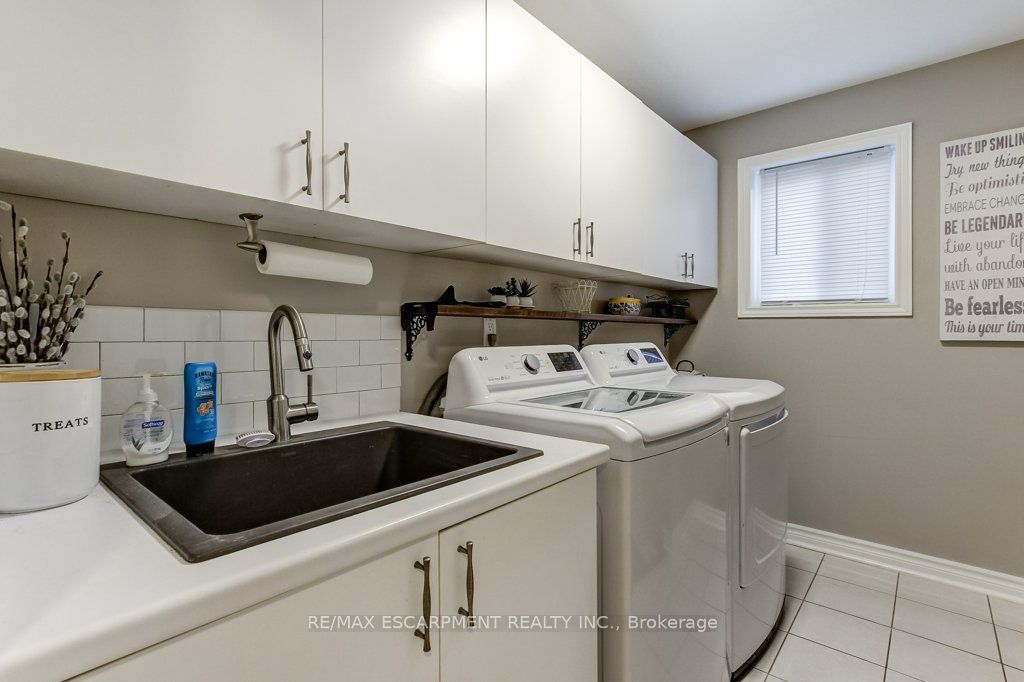 2527 Andover Road Property Photo 18