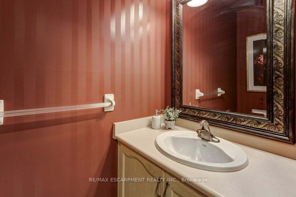 2527 Andover Road Property Photo 19