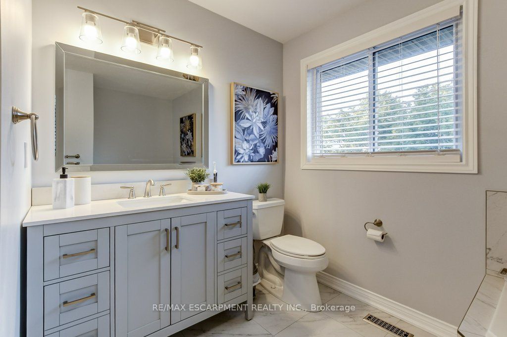 2527 Andover Road Property Photo 25