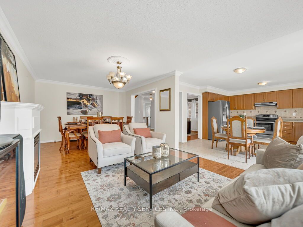 32 Brentcliff Drive Property Photo 12