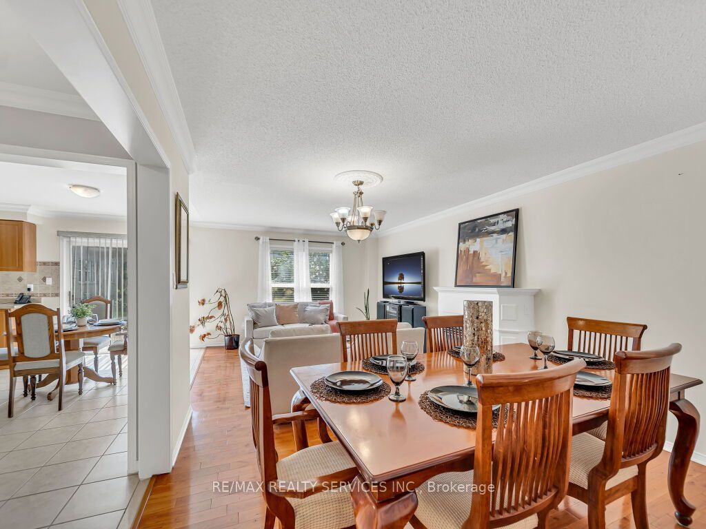 32 Brentcliff Drive Property Photo 15