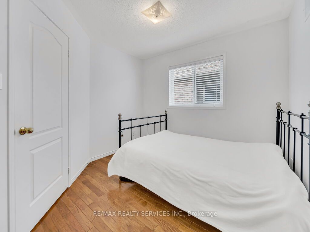 32 Brentcliff Drive Property Photo 34