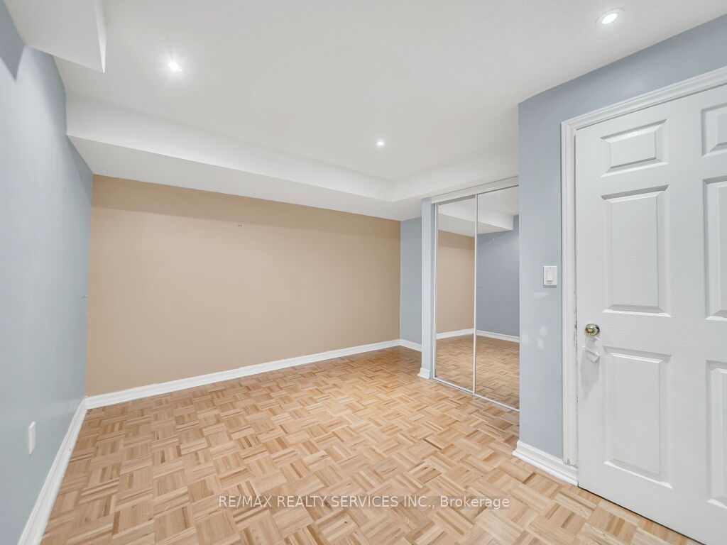 32 Brentcliff Drive Property Photo 40