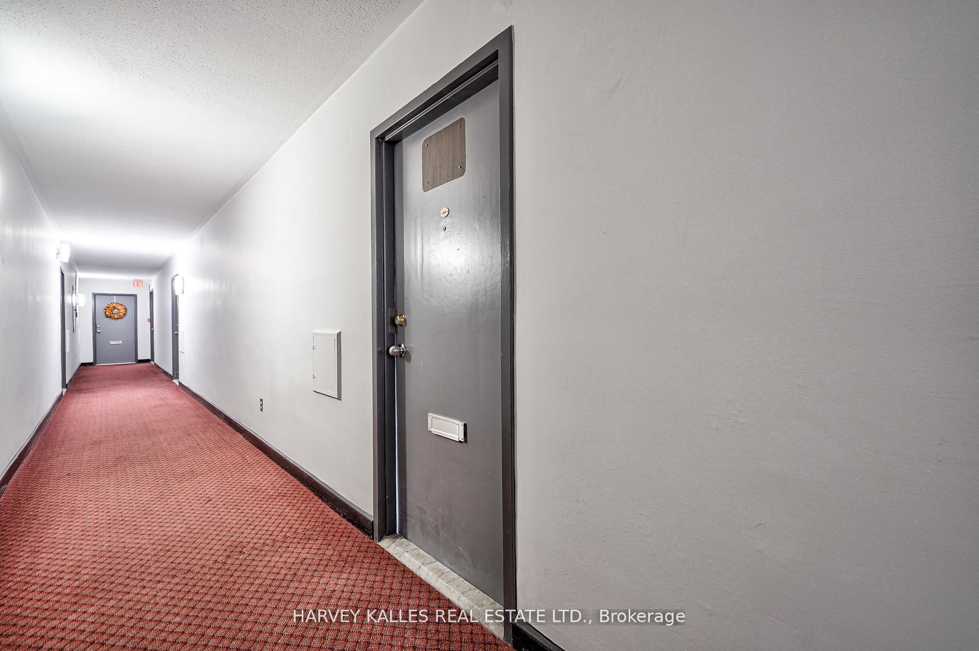 2000 Sheppard Avenue W 501 Property Photo 5