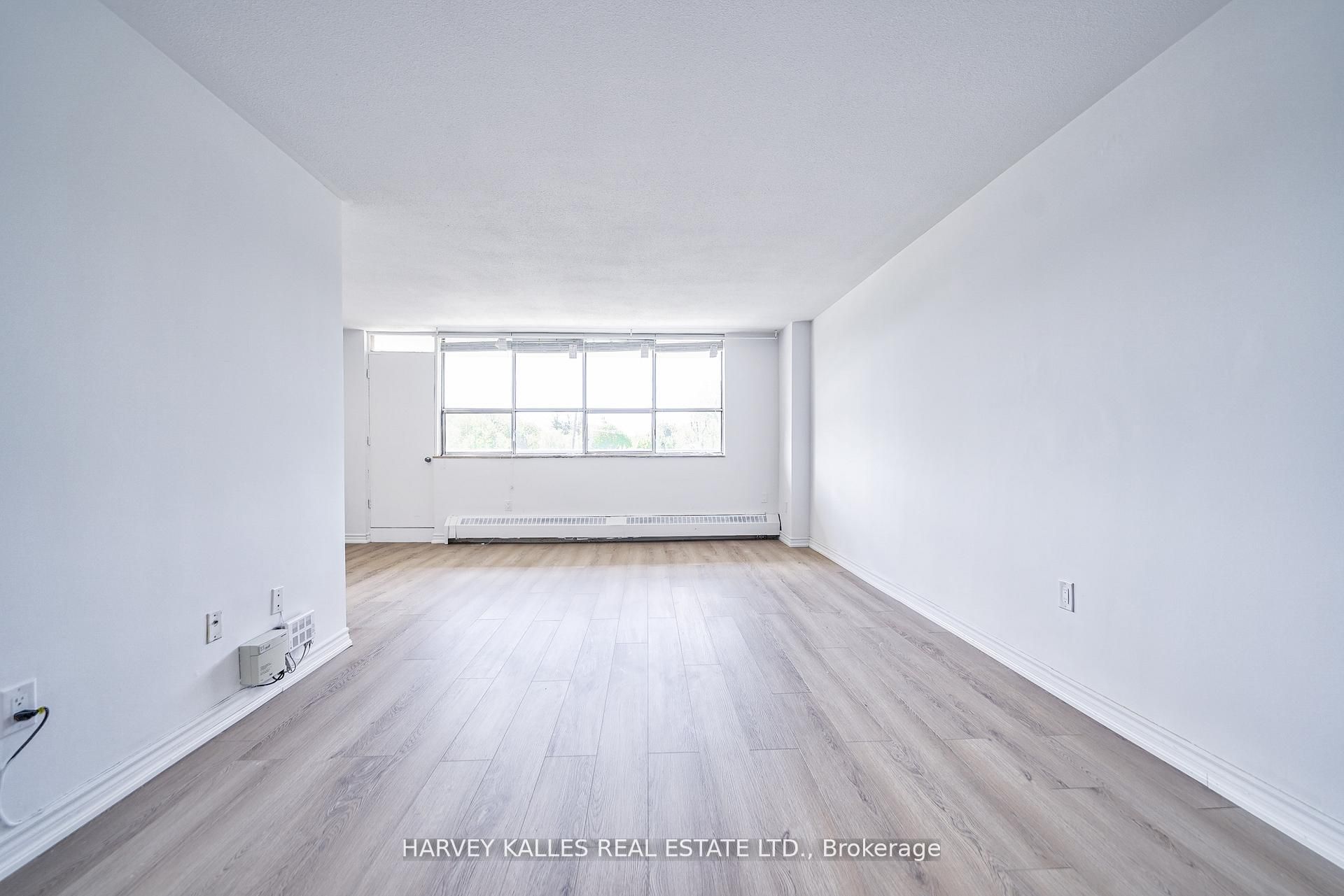 2000 Sheppard Avenue W 501 Property Photo 9