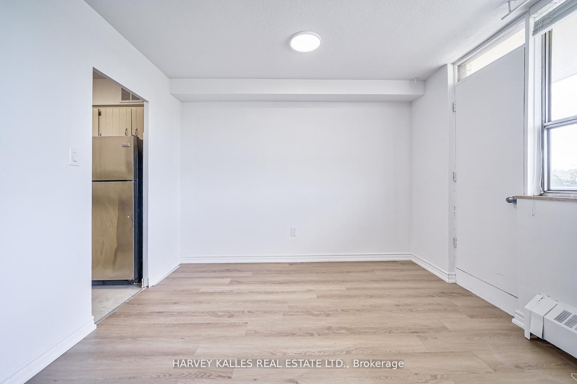 2000 Sheppard Avenue W 501 Property Photo 14
