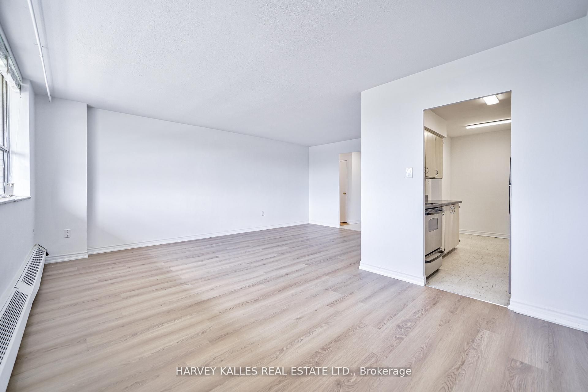 2000 Sheppard Avenue W 501 Property Photo 16