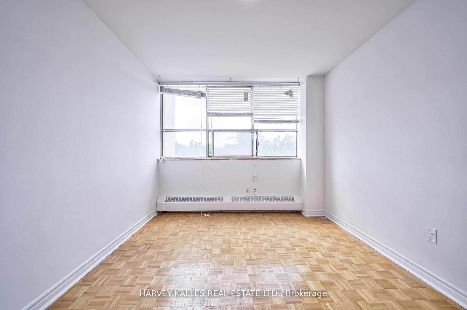 2000 Sheppard Avenue W 501 Property Photo 25