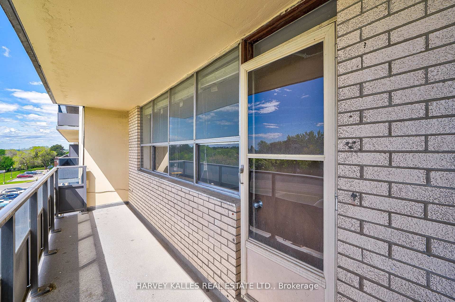 2000 Sheppard Avenue W 501 Property Photo 32