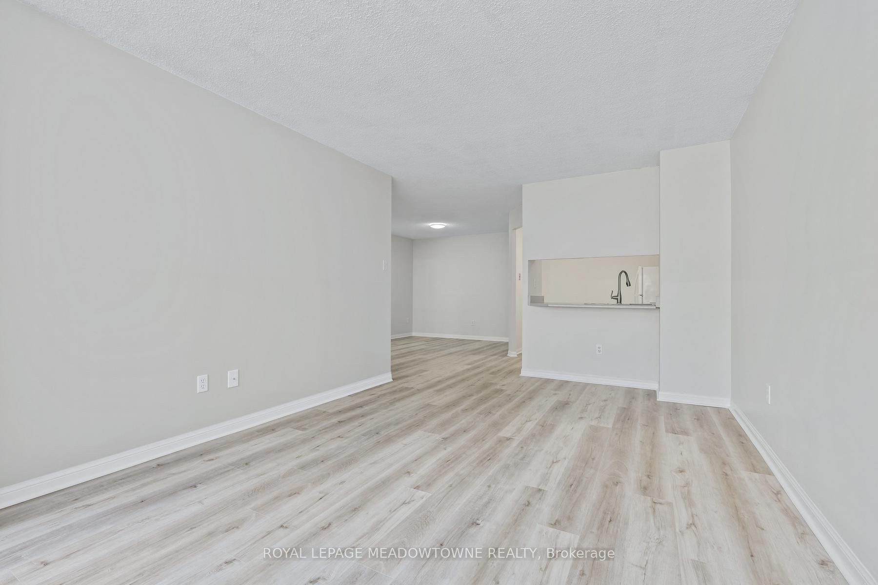 10 Laurelcrest Street 104 Property Photo 25