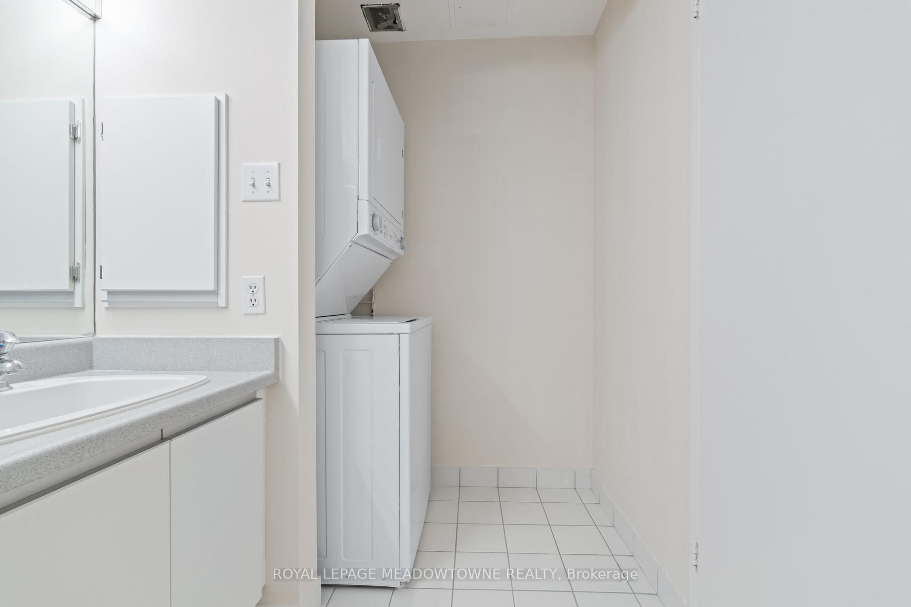 10 Laurelcrest Street 104 Property Photo 29