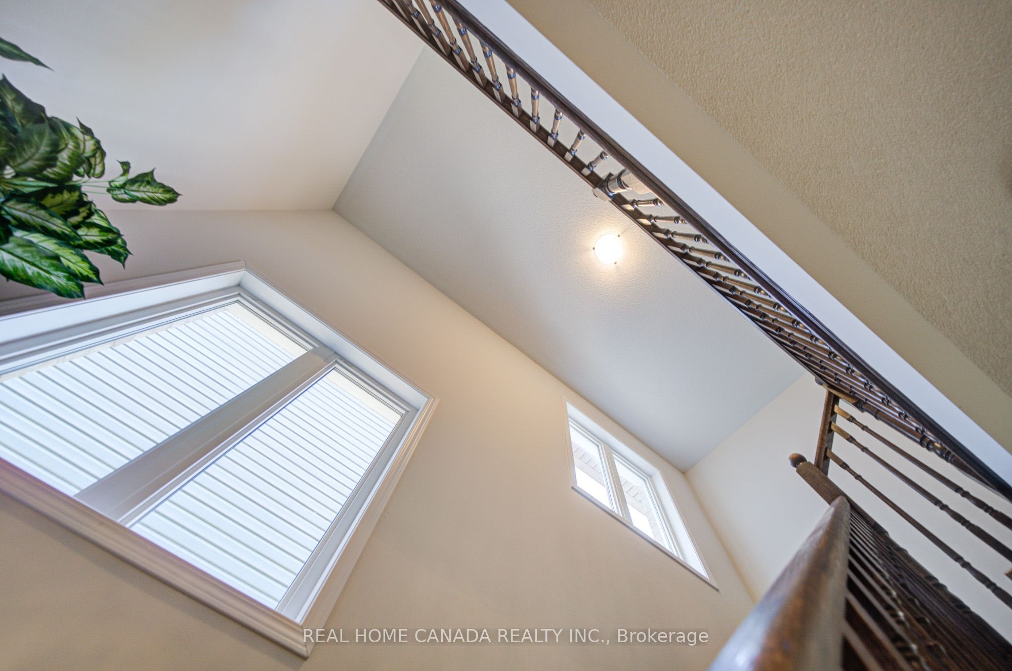558 Bartleman Terrace Property Photo 6