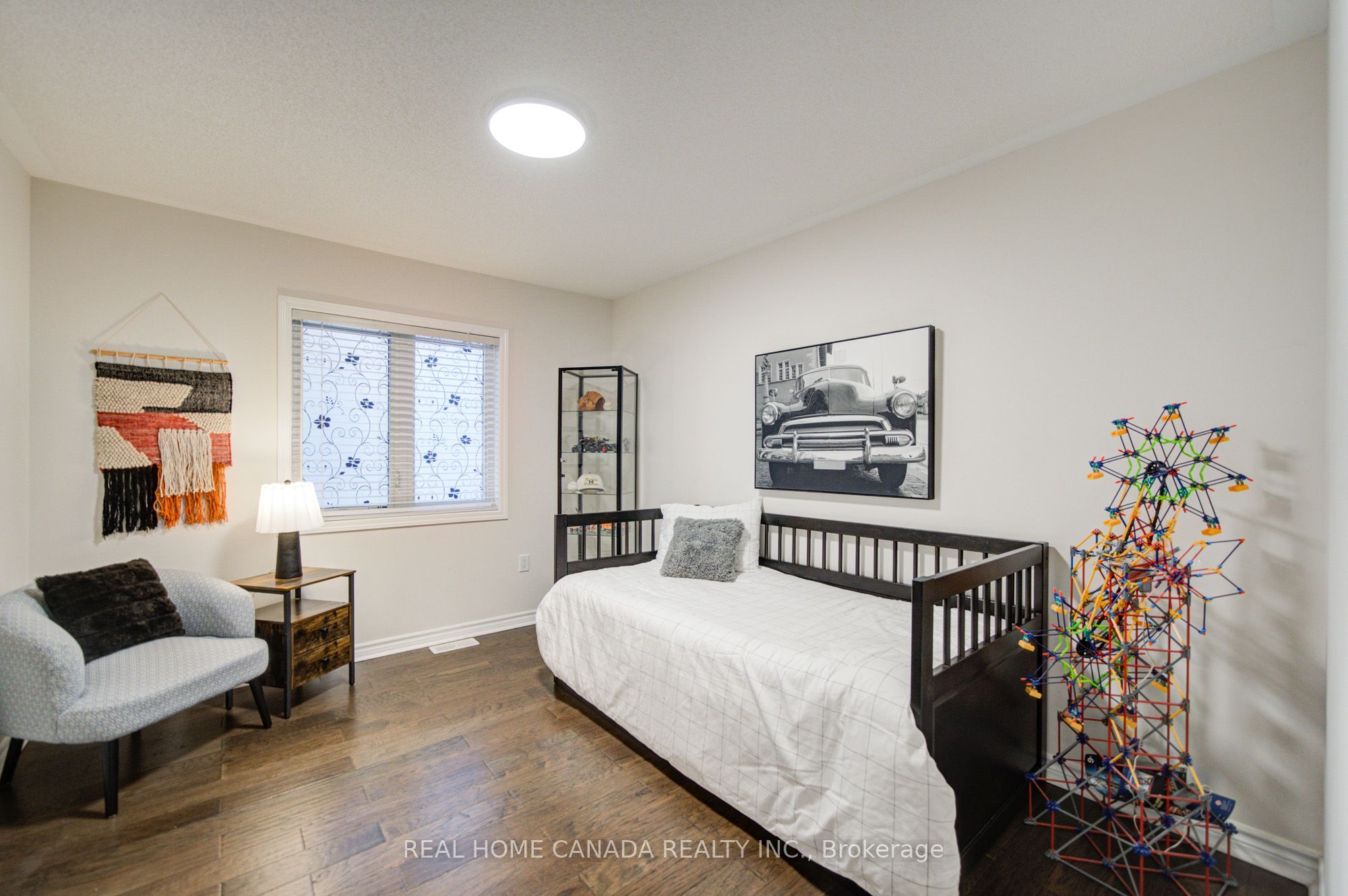 558 Bartleman Terrace Property Photo 44