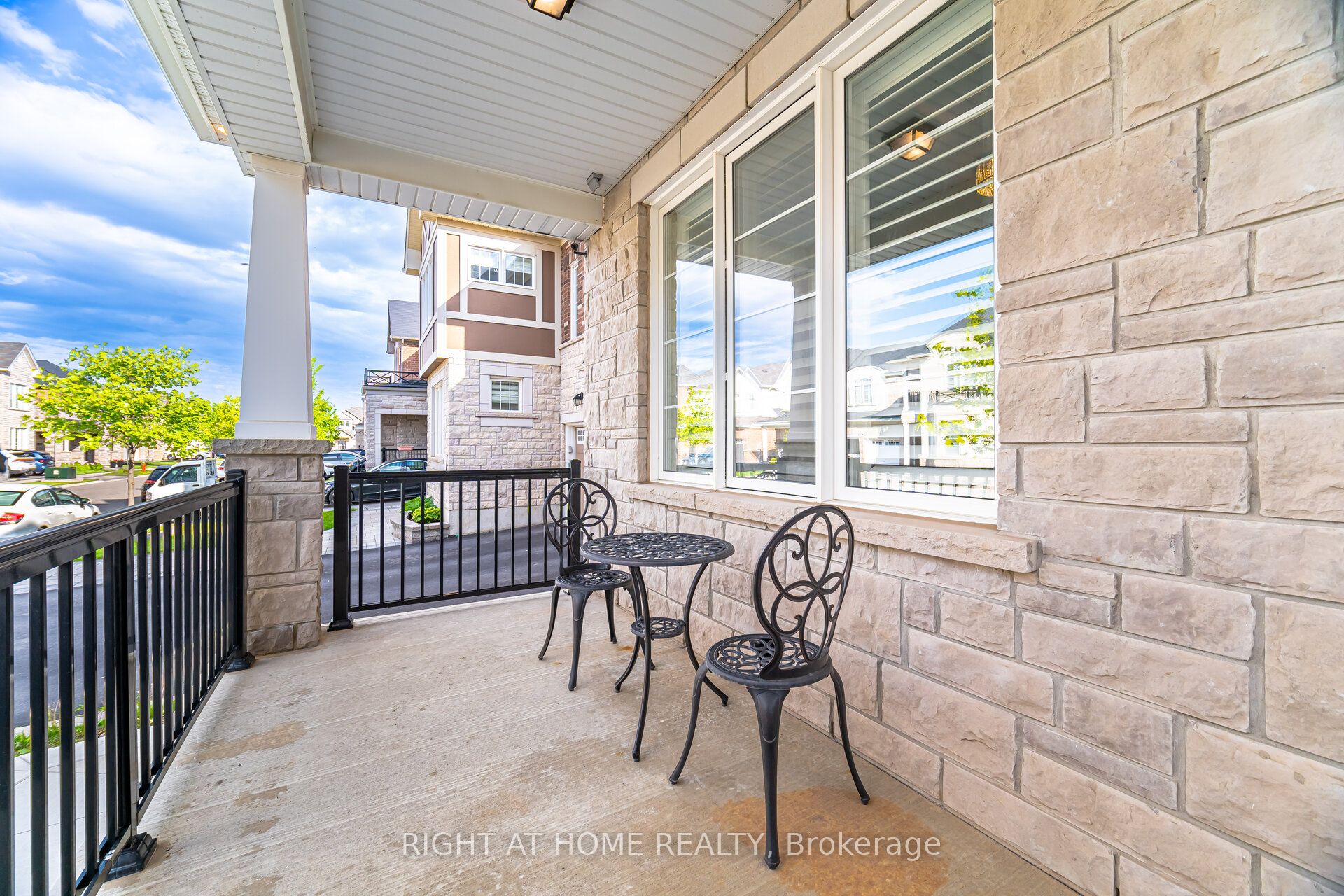 1190 Mceachern Court Property Photo 6
