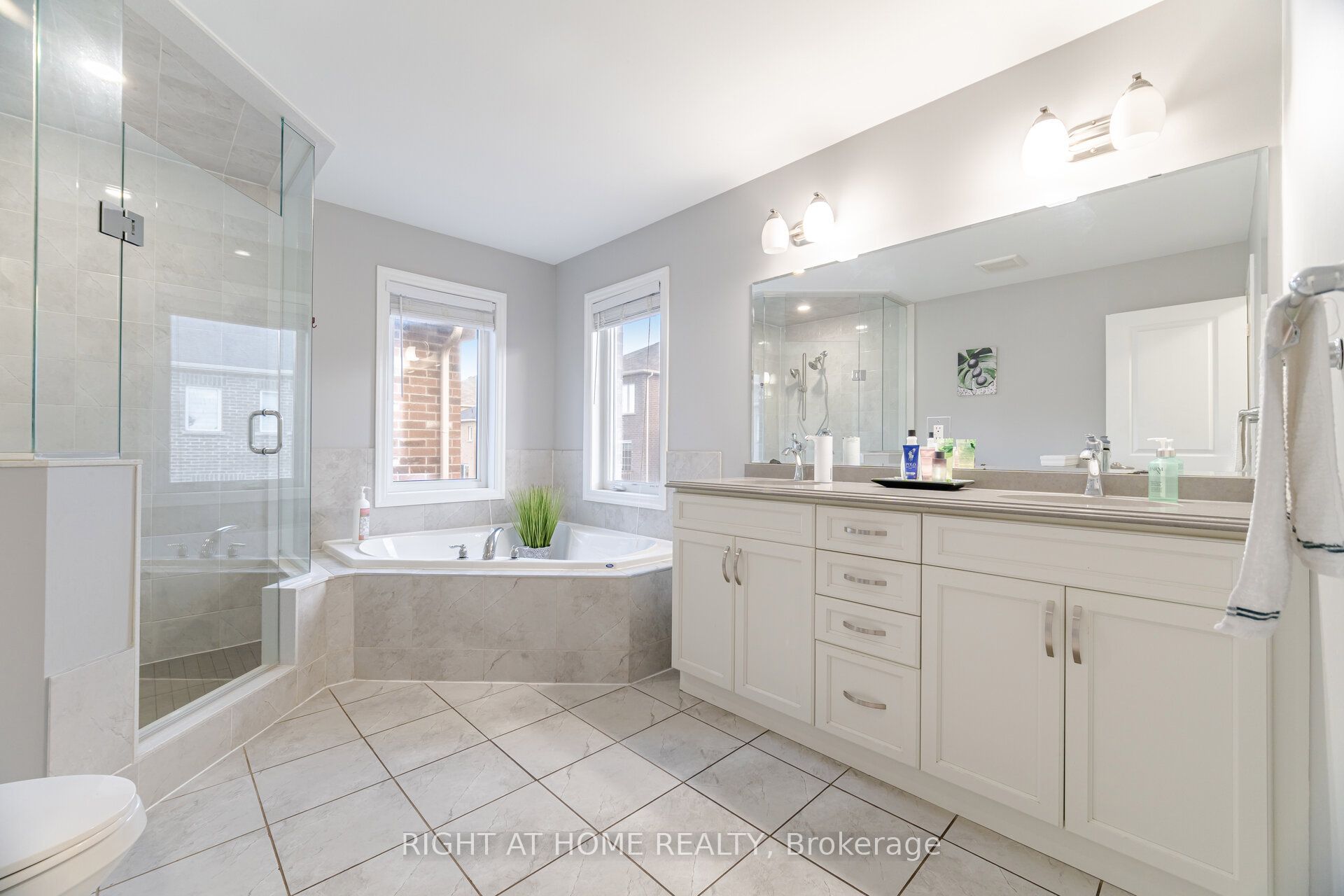 1190 Mceachern Court Property Photo 31