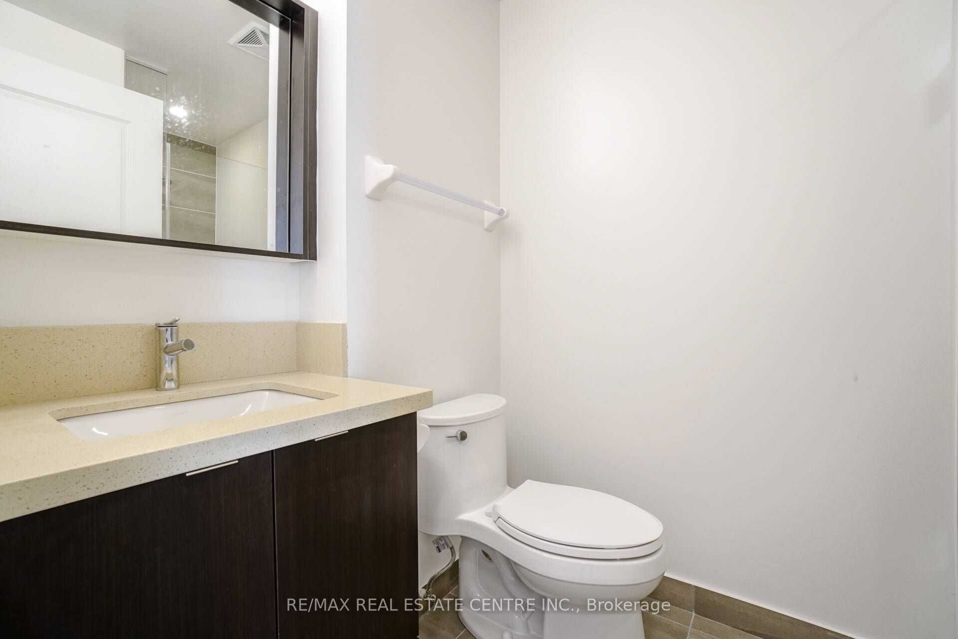 4677 Glen Erin Drive 802 Property Photo 24