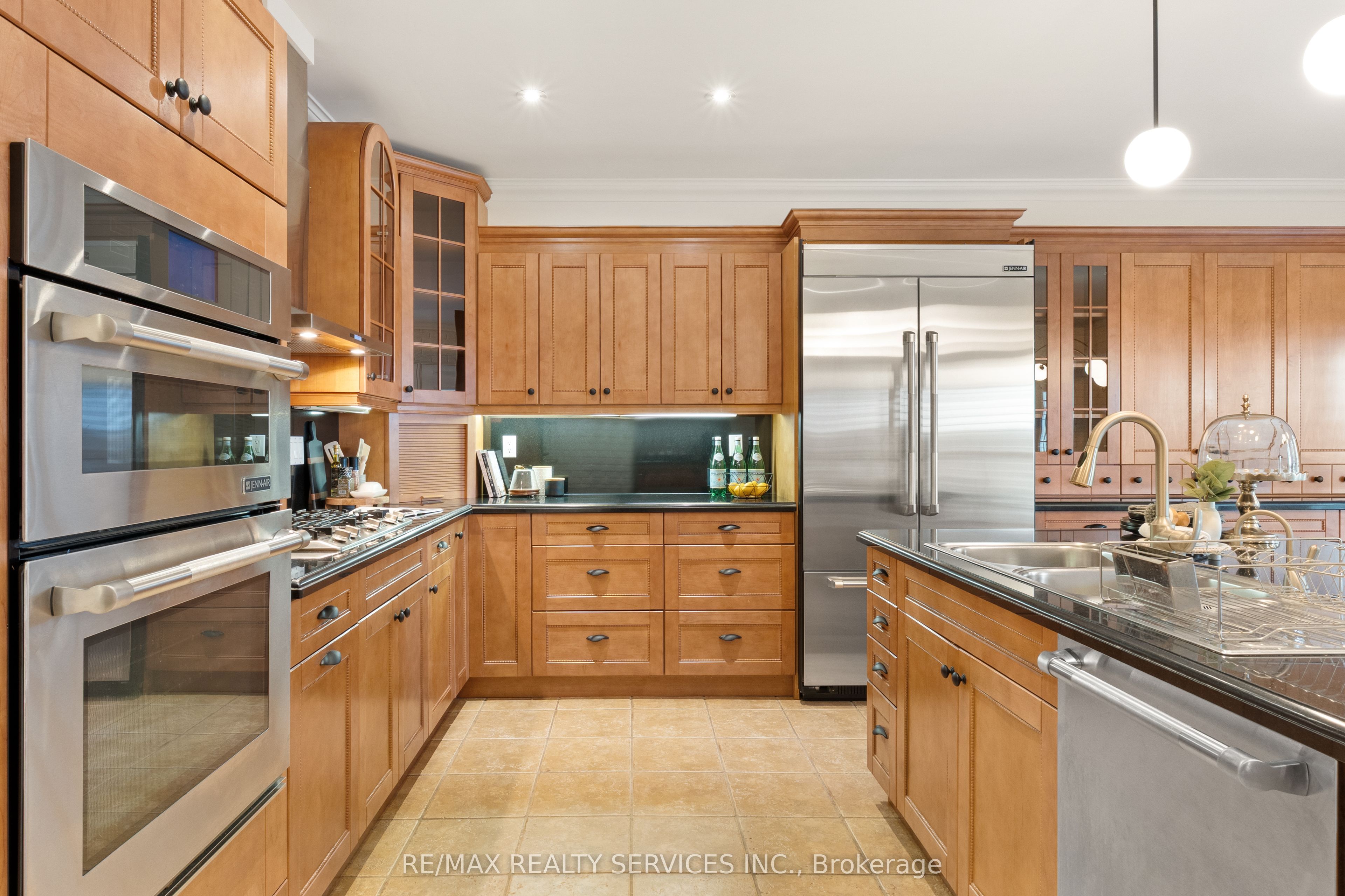546 Conservation Drive Property Photo 14
