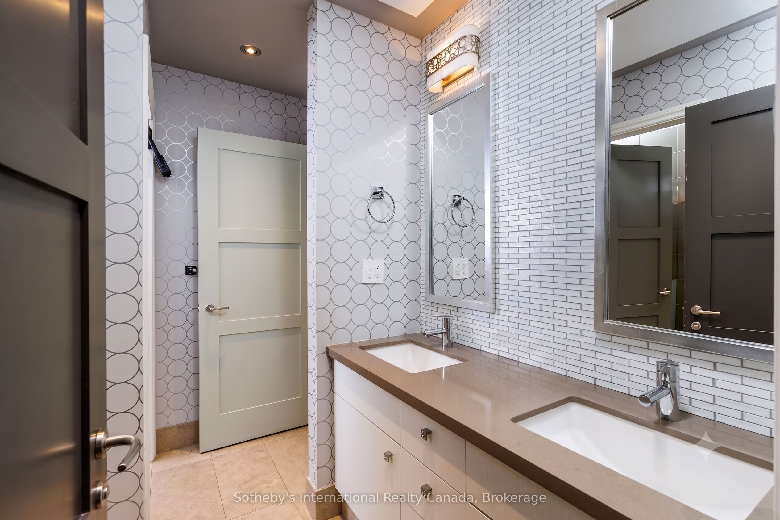 56 Birch Hill Lane Property Photo 32