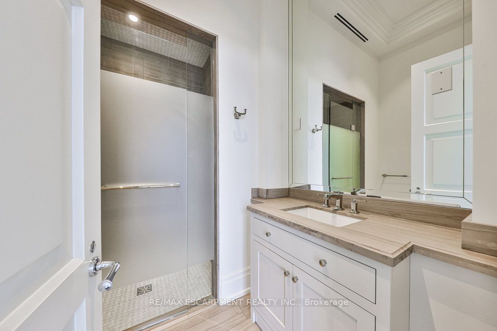 300 Randall Road Ph5 Property Photo 24