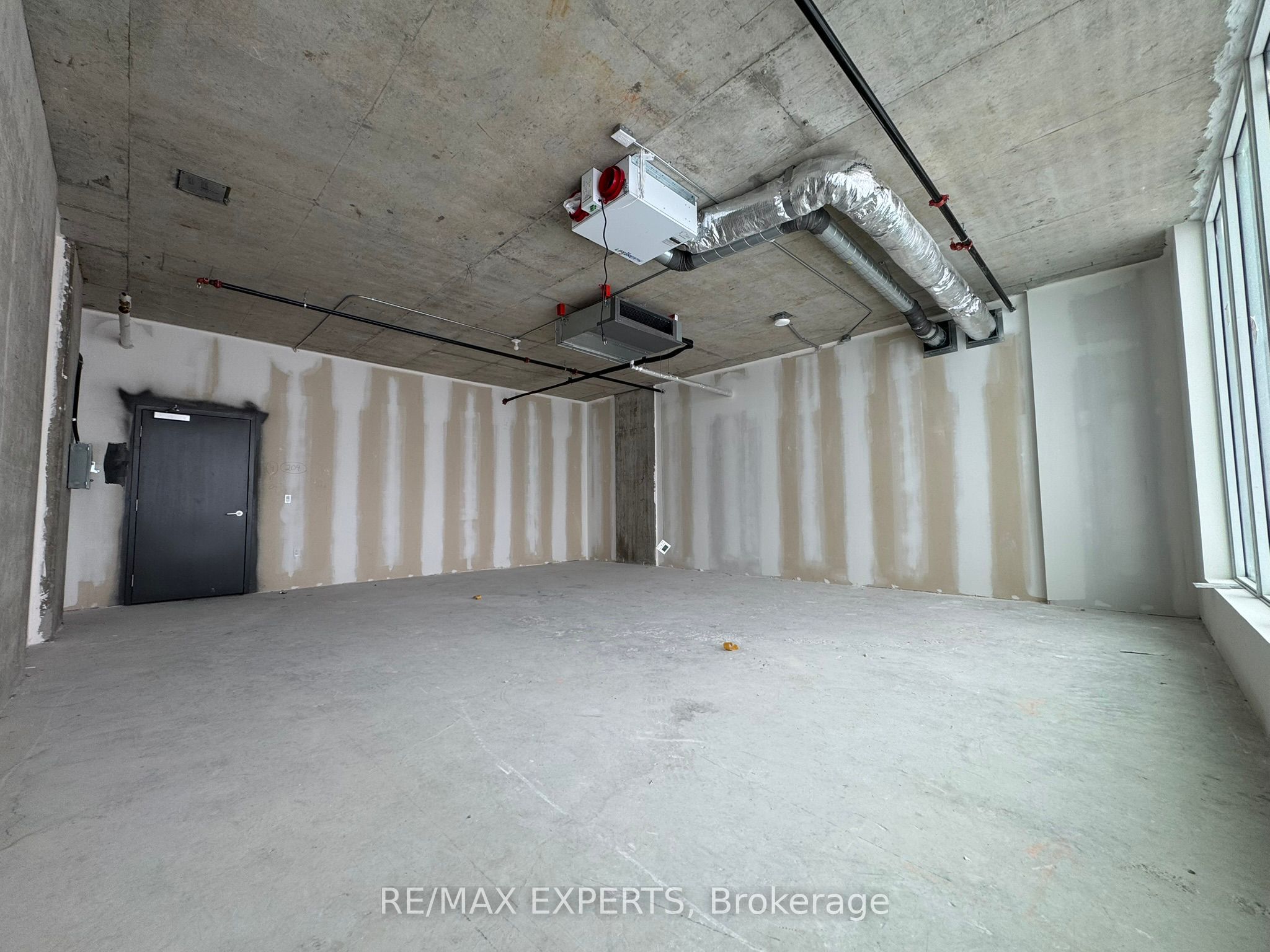 600 Dixon Road 204 Property Photo 13