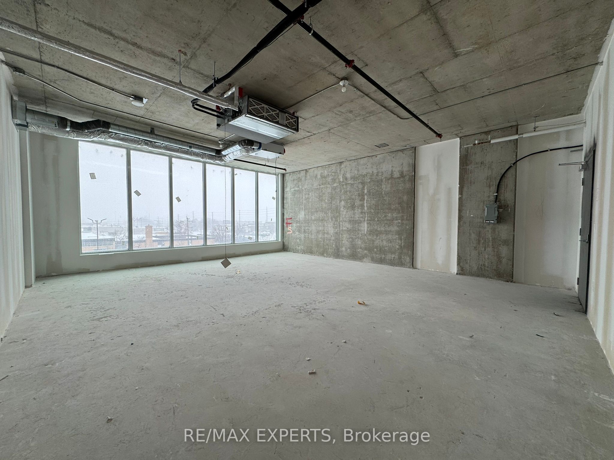 600 Dixon Road 204 Property Photo 17