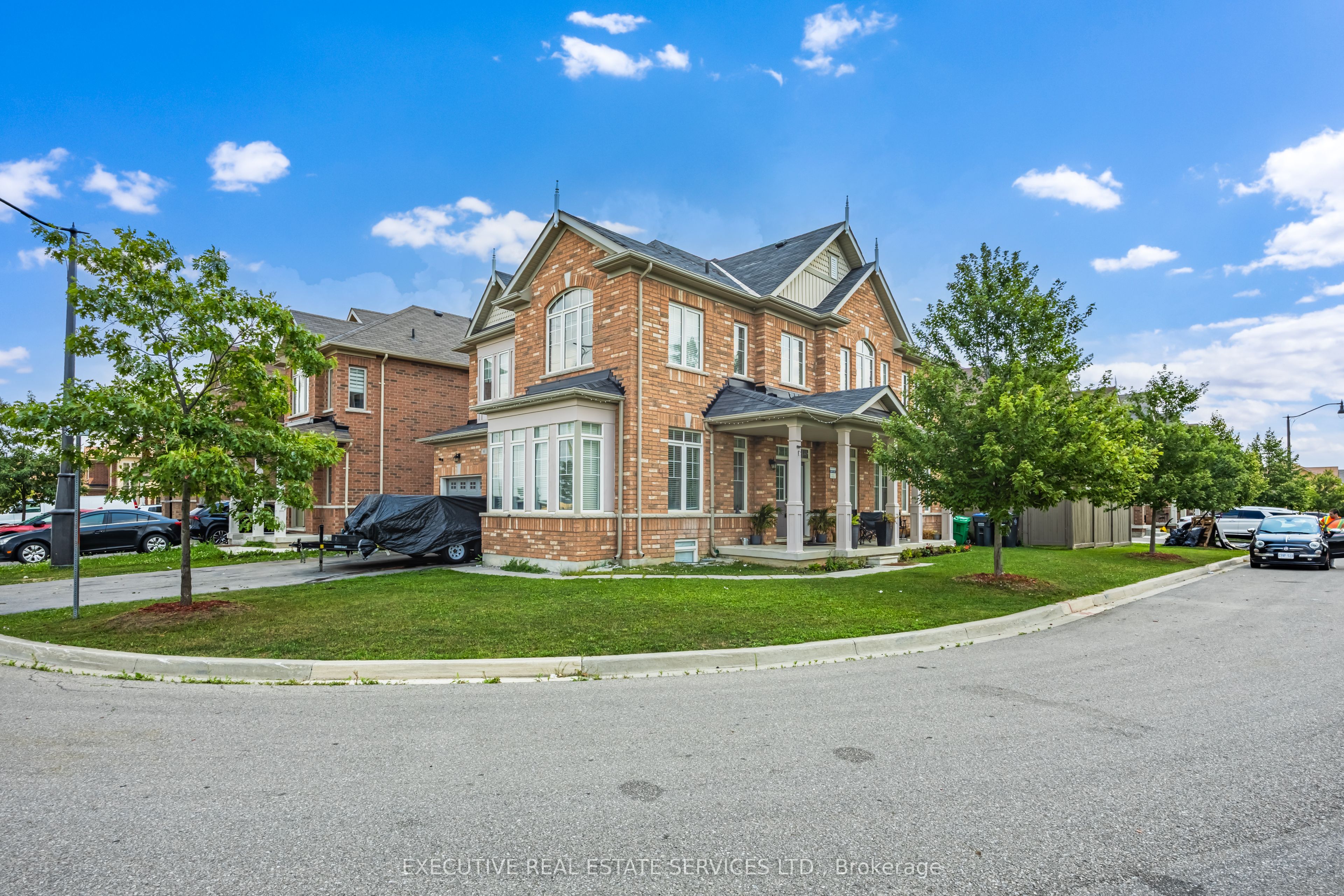61 Truro Circle N Property Photo 2