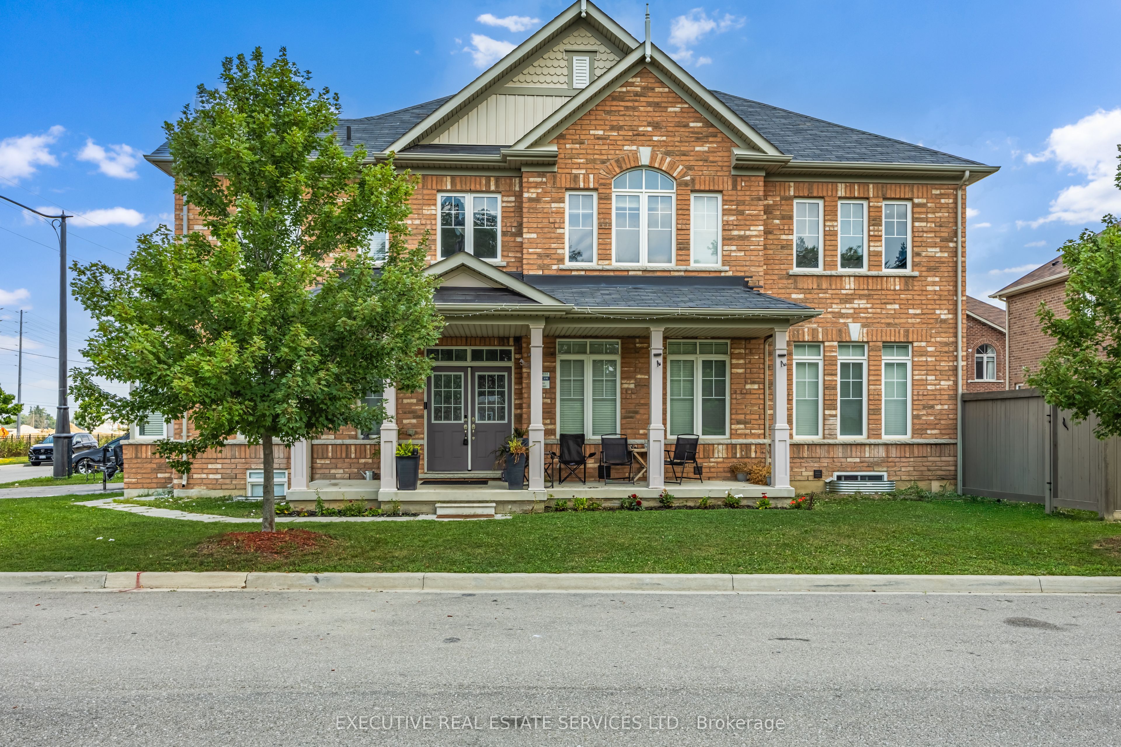 61 Truro Circle N Property Photo 6