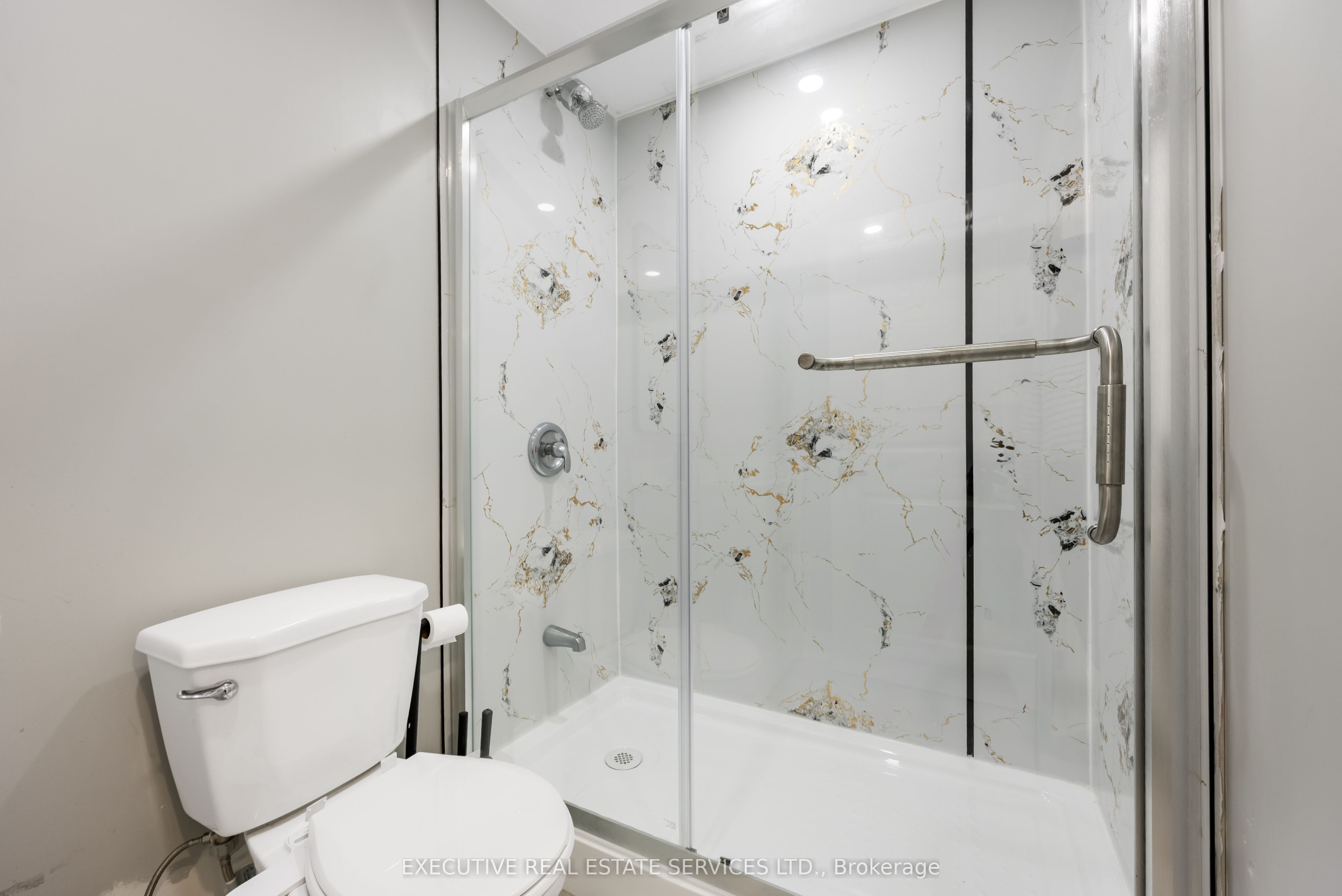 61 Truro Circle N Property Photo 23