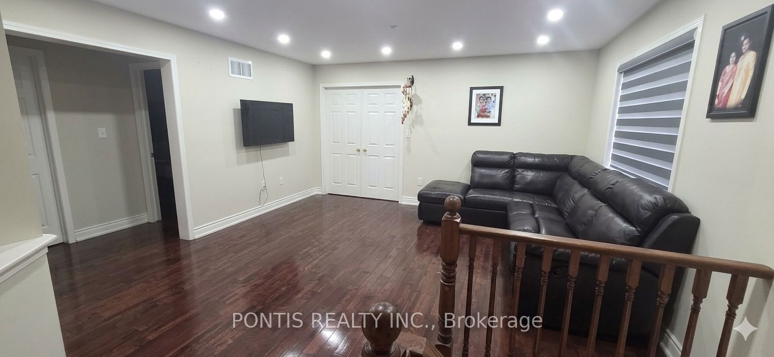 33 Clyde Road Property Photo 6