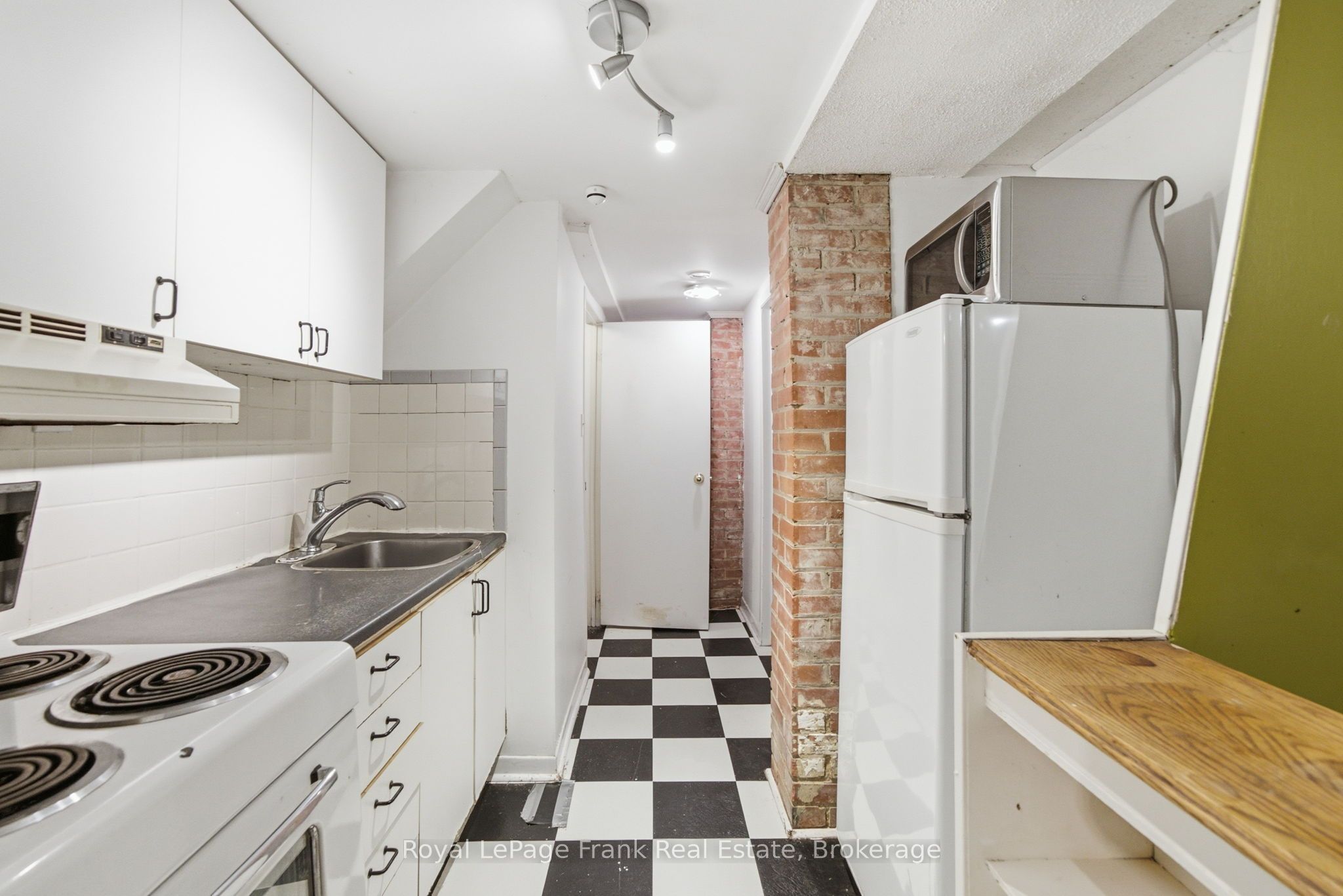 778 Shaw Street Property Photo 14