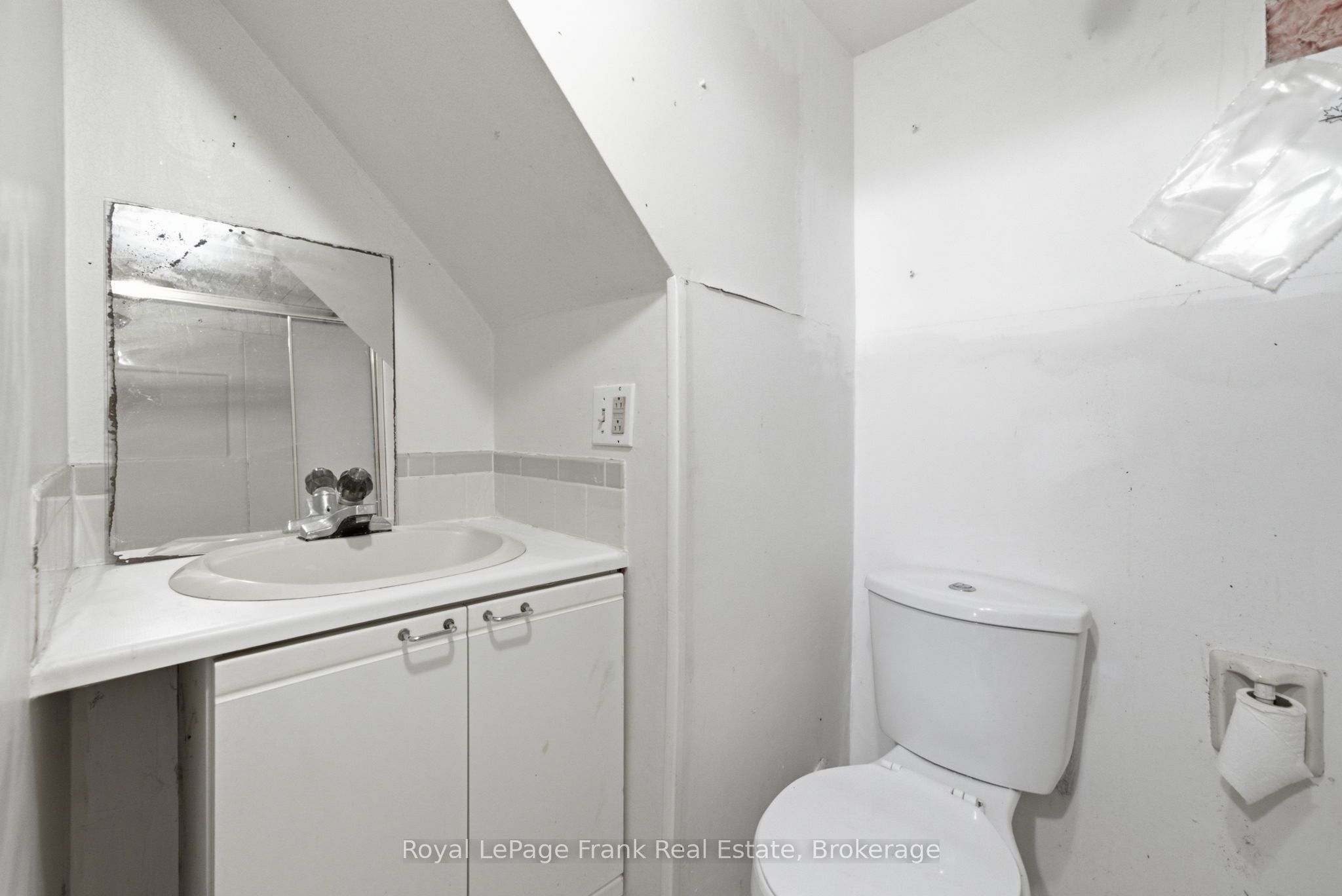 778 Shaw Street Property Photo 24