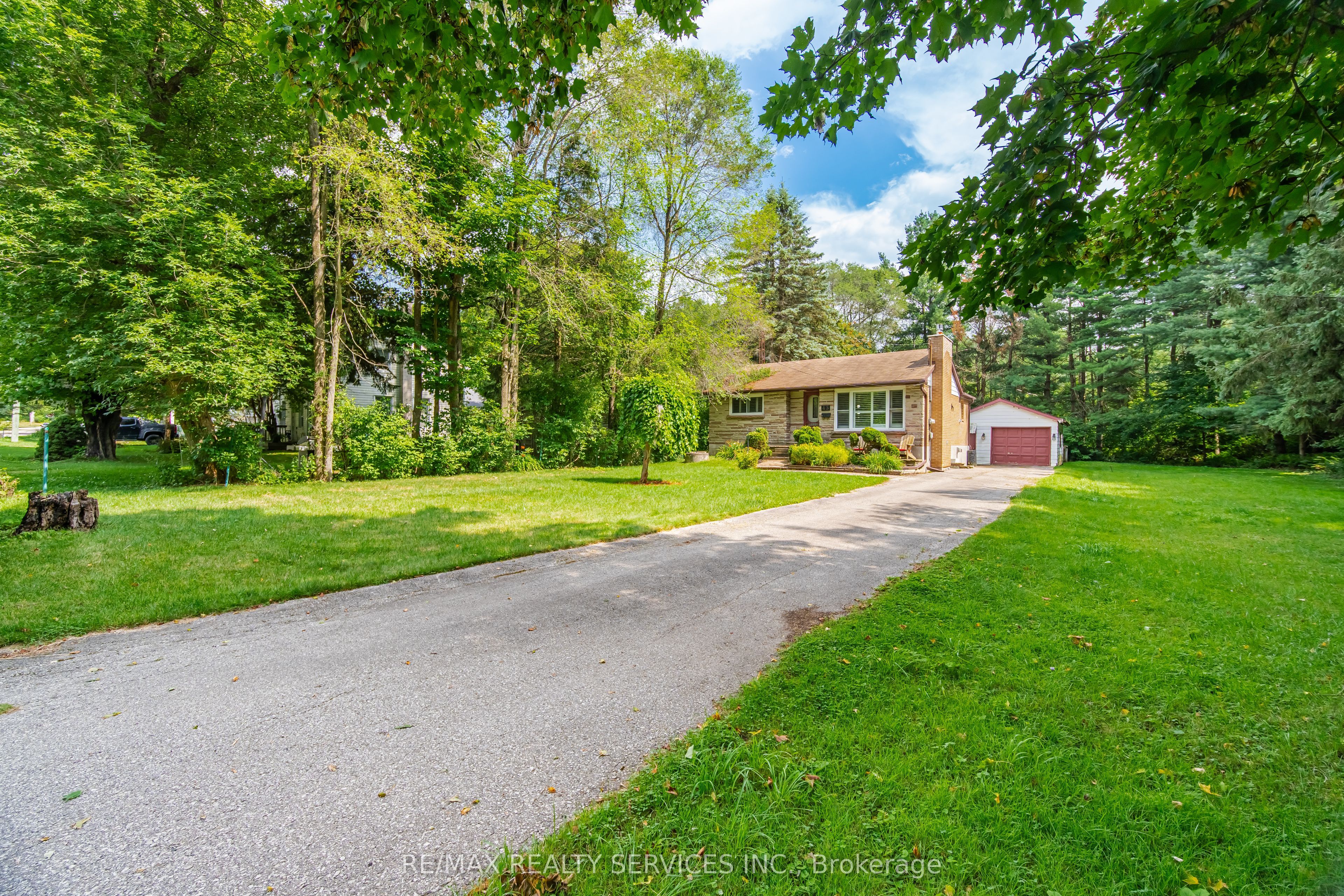 43 Maple Avenue Property Photo 2