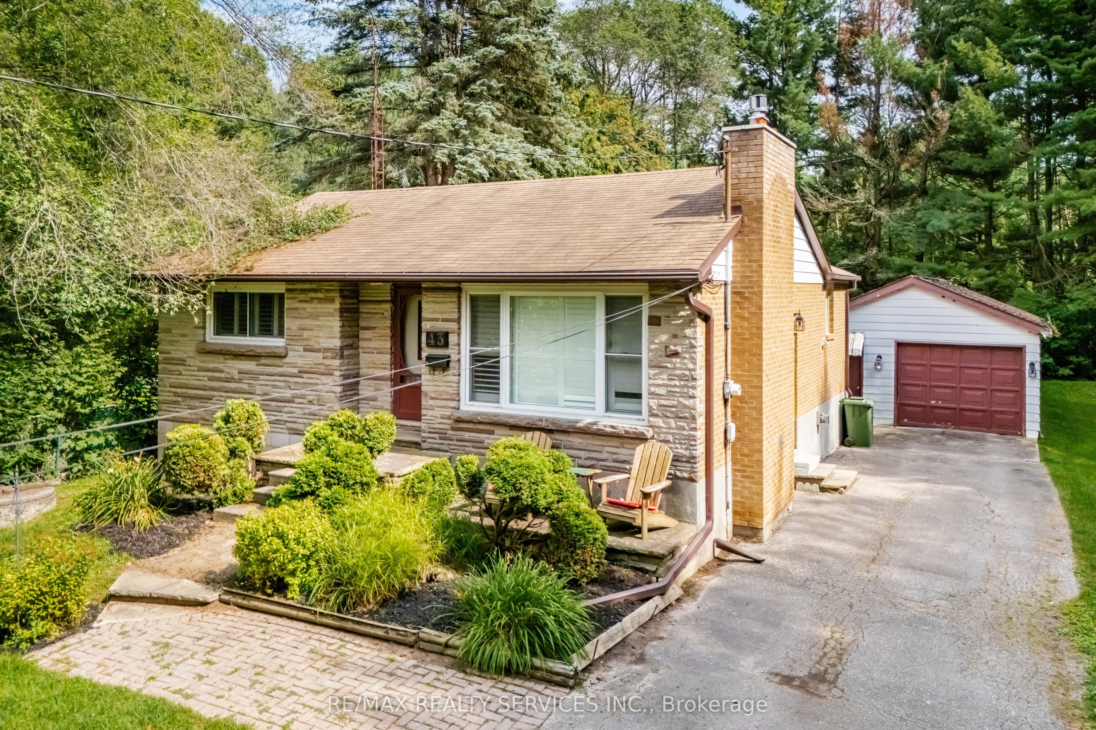 43 Maple Avenue Property Photo 5