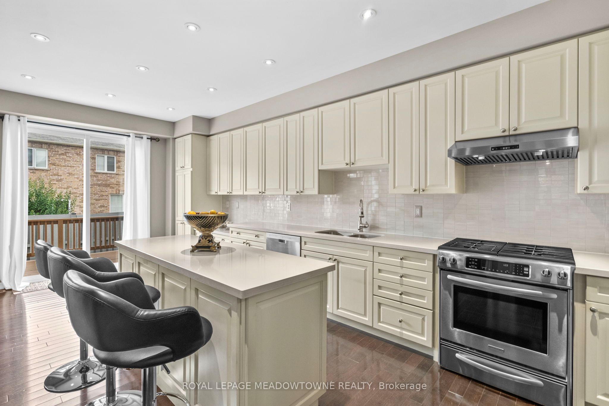 589 Bartleman Terrace Property Photo 10