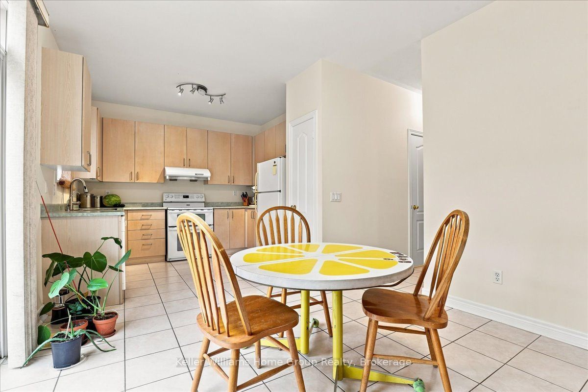 12 Thorndale Road Property Photo 10