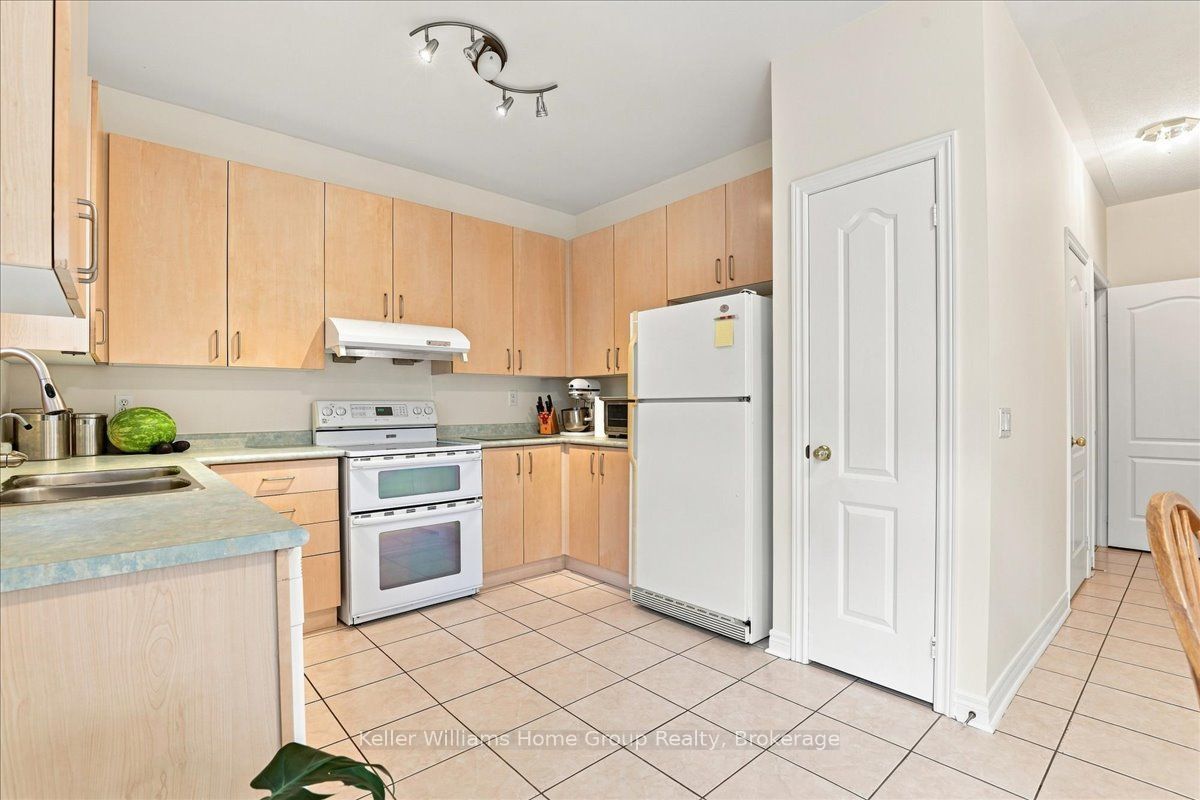 12 Thorndale Road Property Photo 11