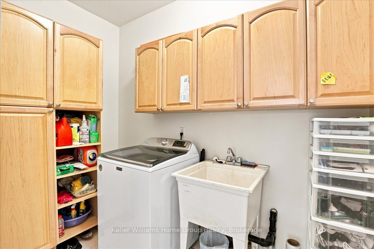 12 Thorndale Road Property Photo 16