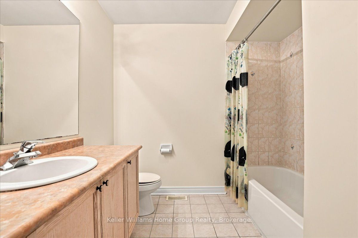 12 Thorndale Road Property Photo 28