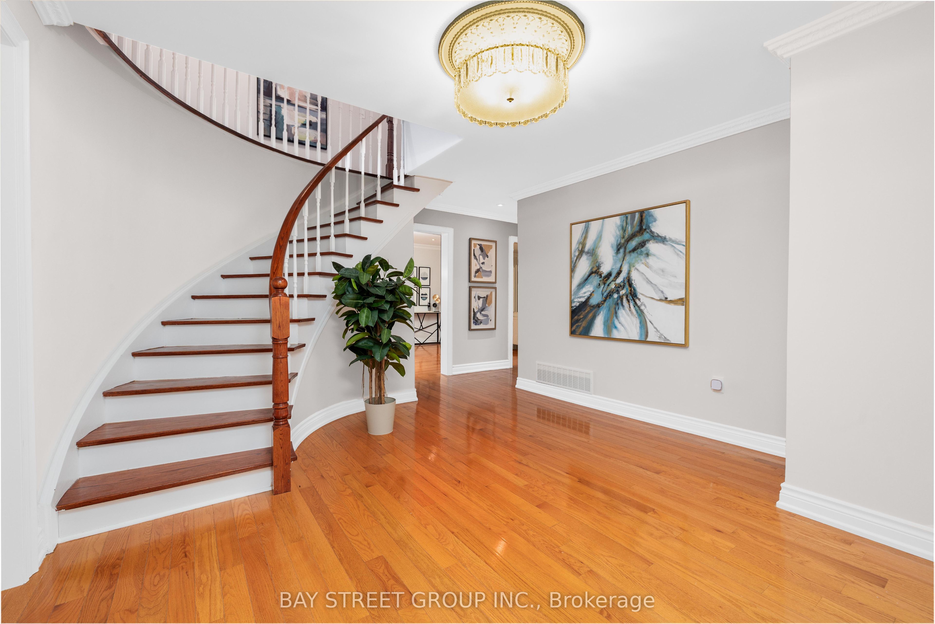 244 Colchester Drive Property Photo 6
