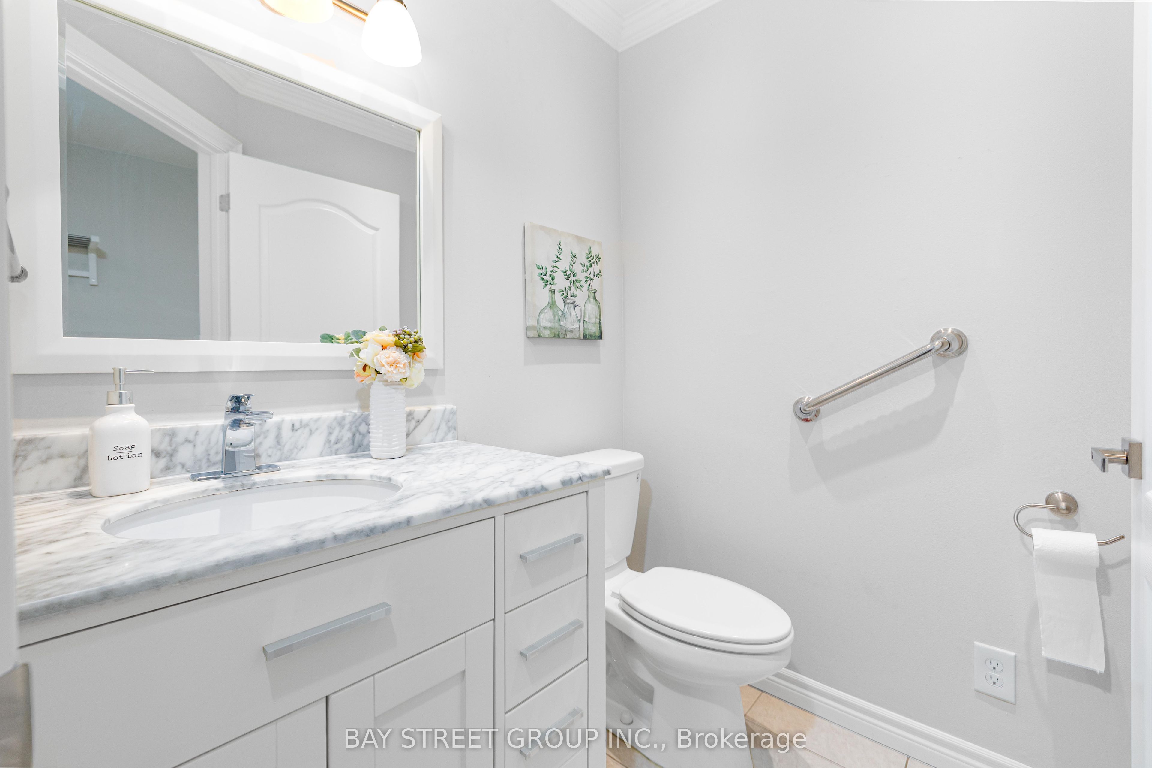 244 Colchester Drive Property Photo 23