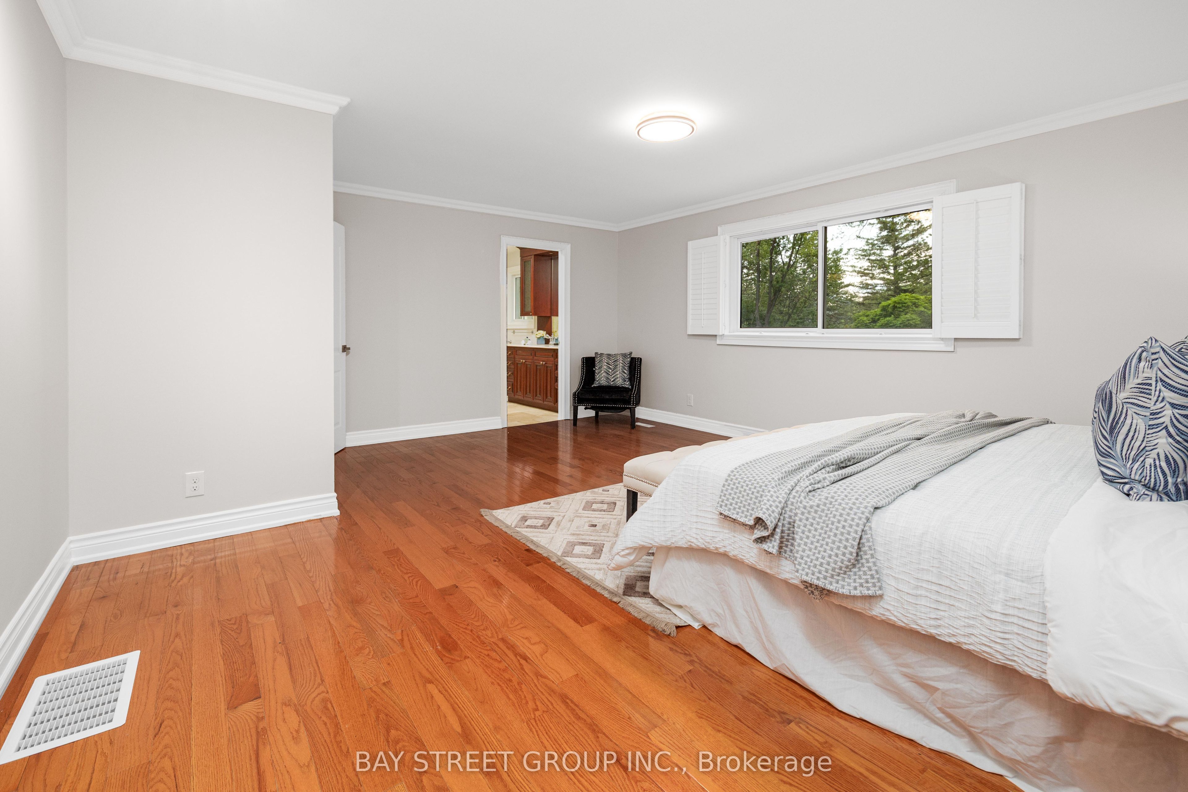 244 Colchester Drive Property Photo 27