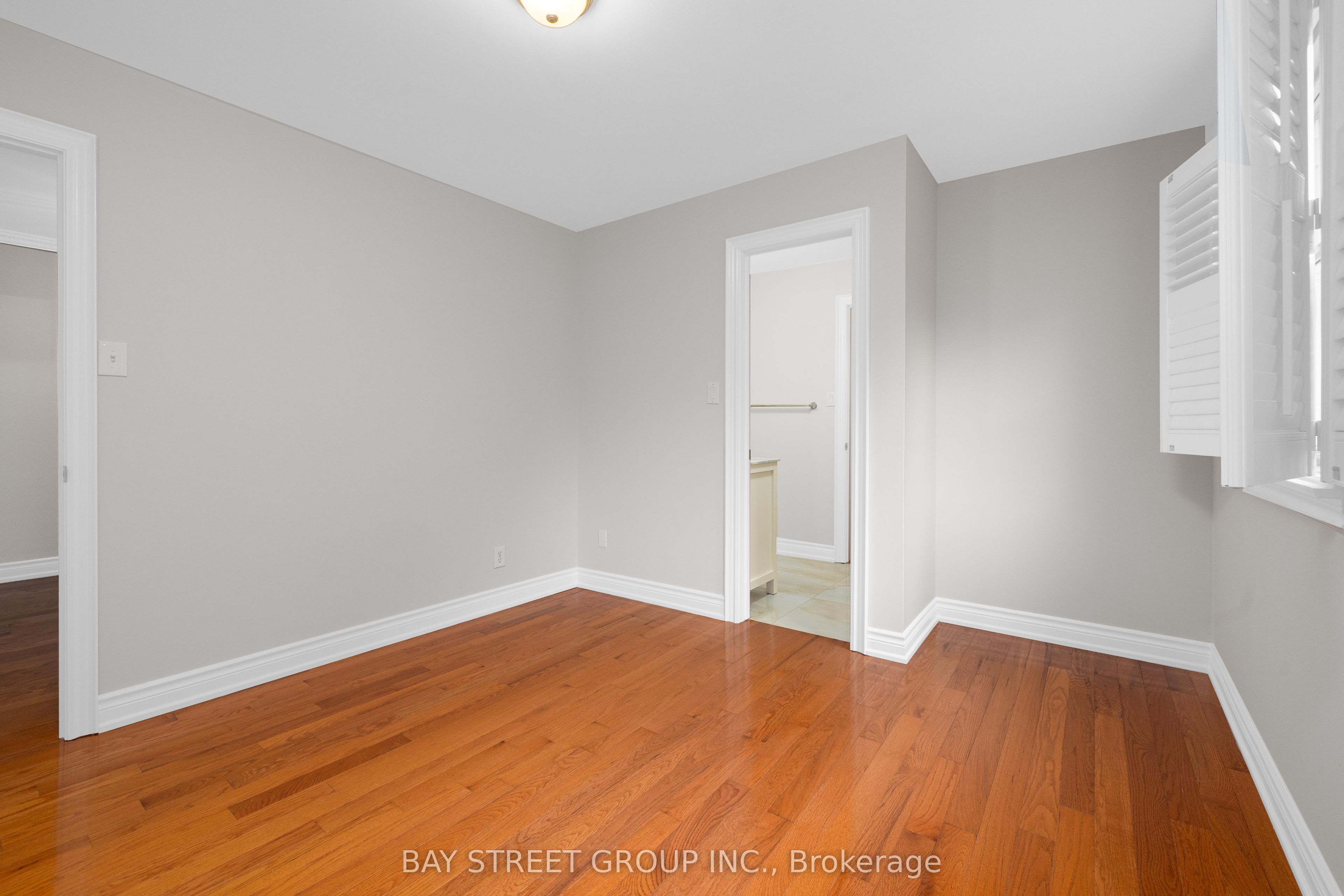 244 Colchester Drive Property Photo 32