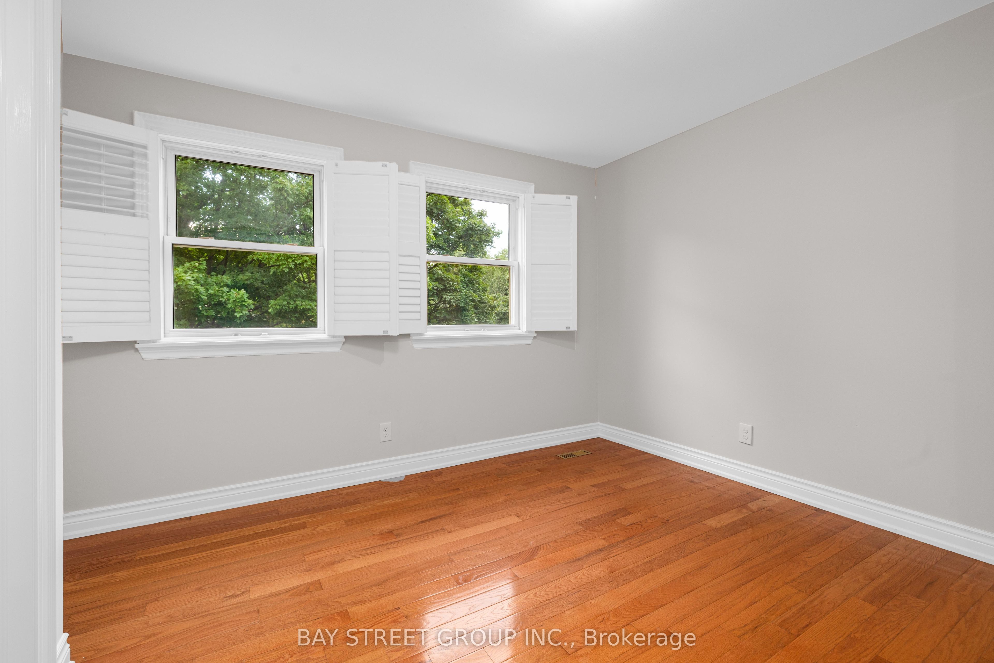 244 Colchester Drive Property Photo 33