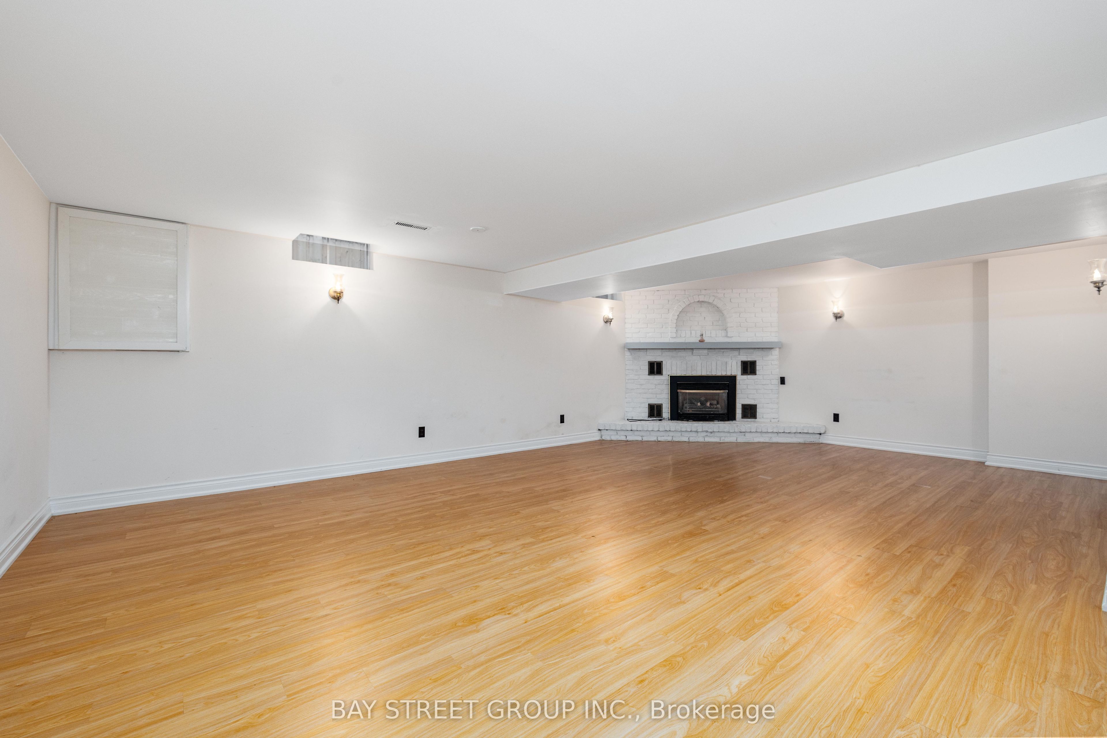 244 Colchester Drive Property Photo 36
