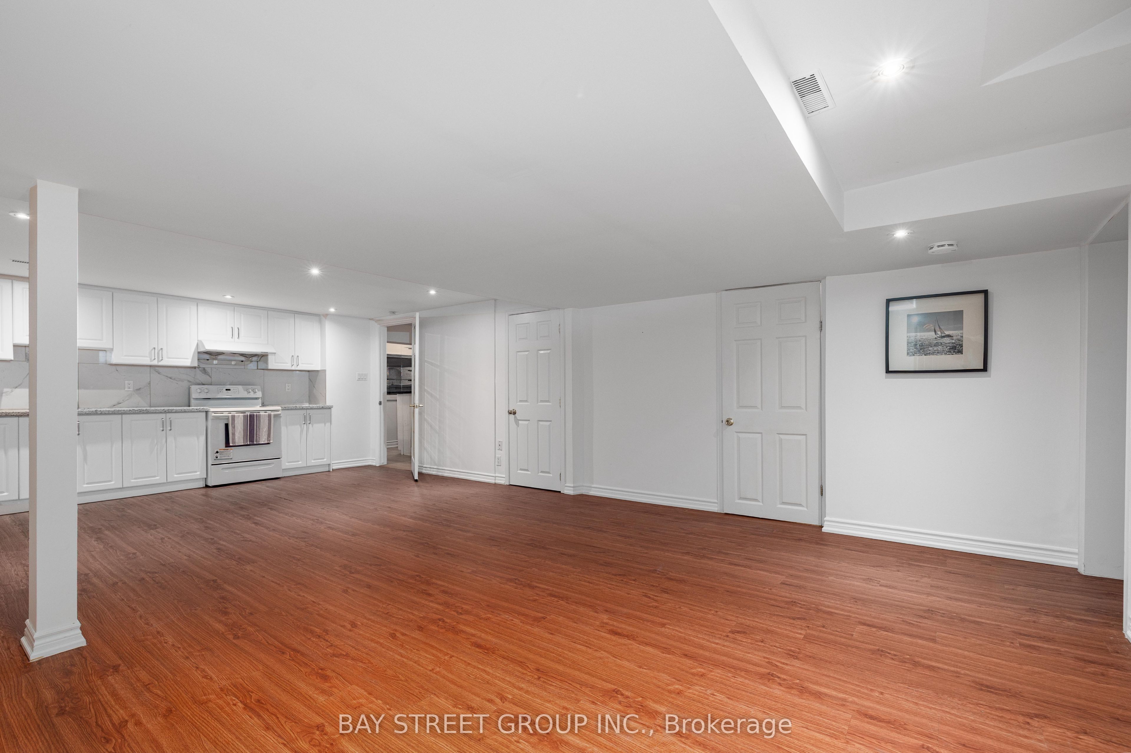 244 Colchester Drive Property Photo 39