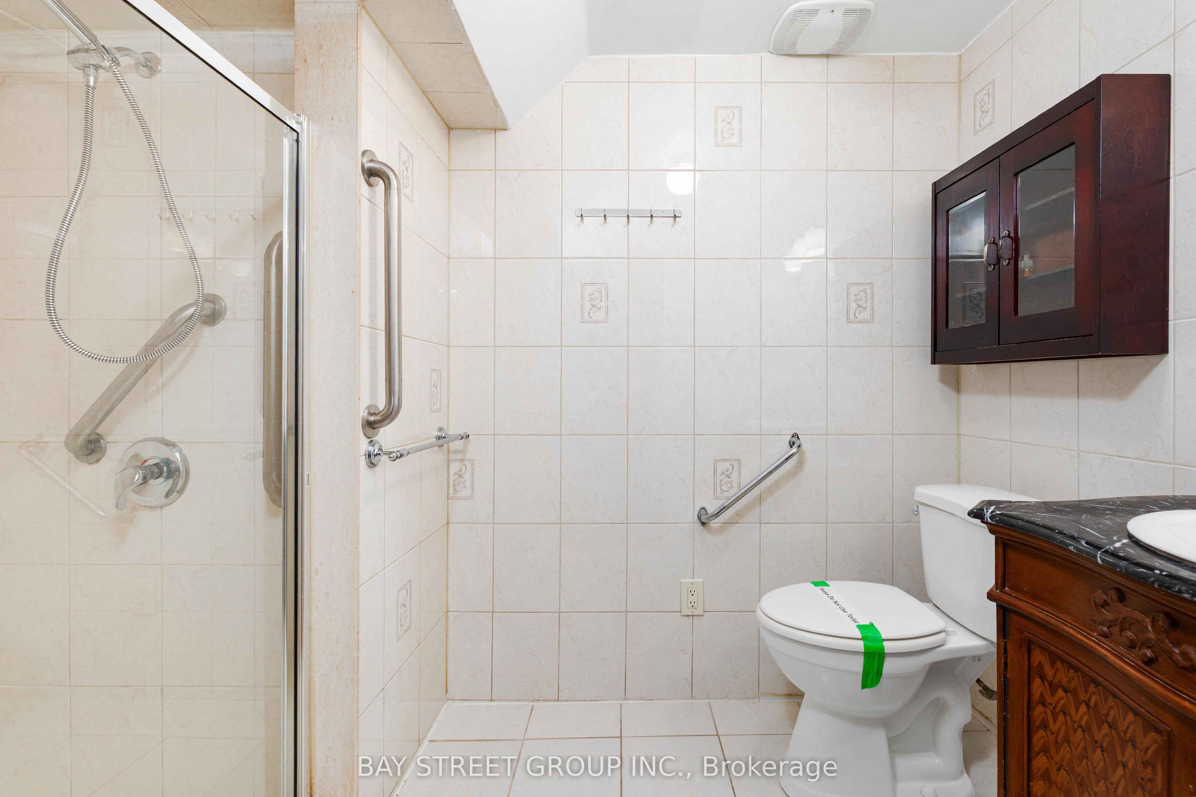 244 Colchester Drive Property Photo 42