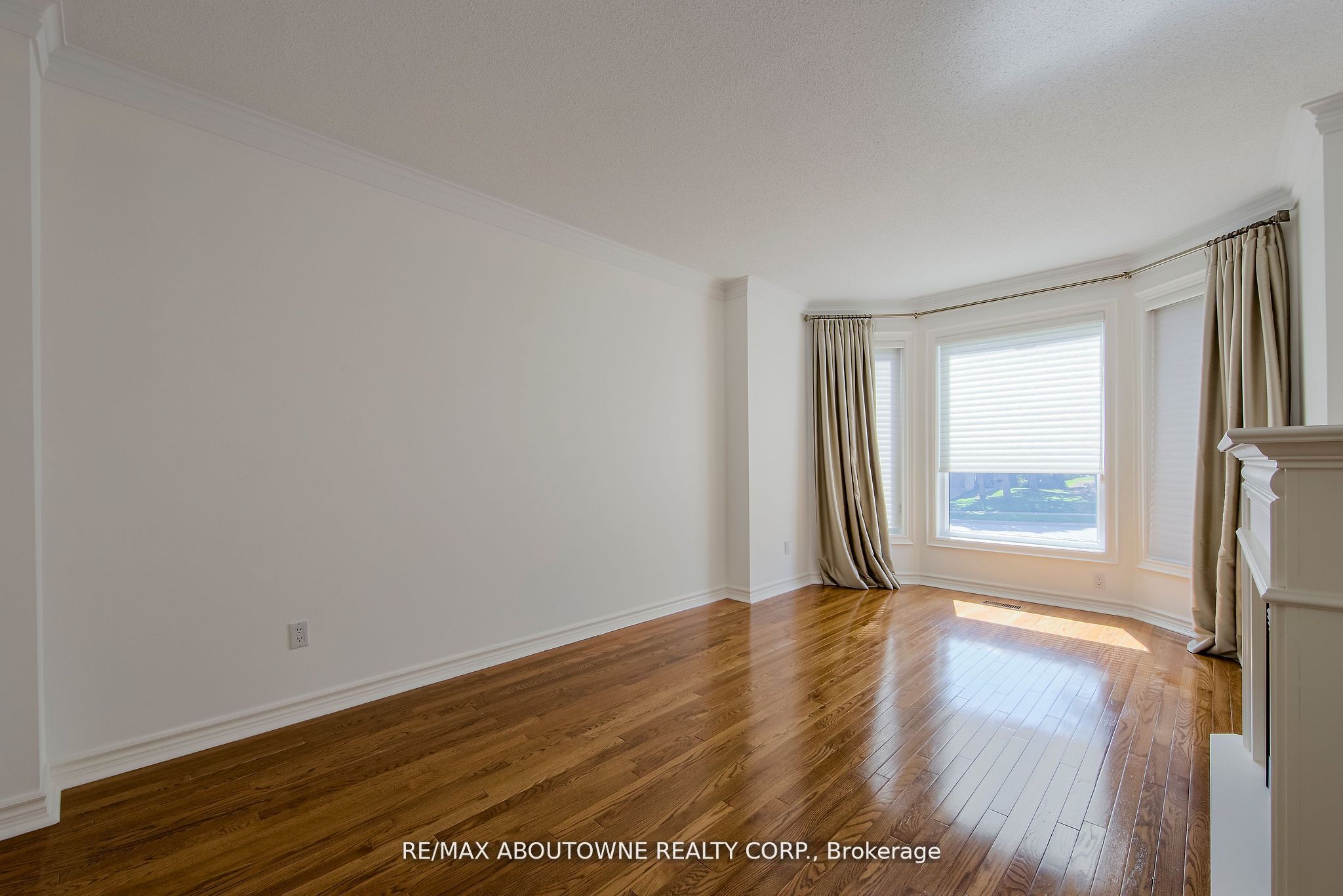 1487 The Links Drive Property Photo 6