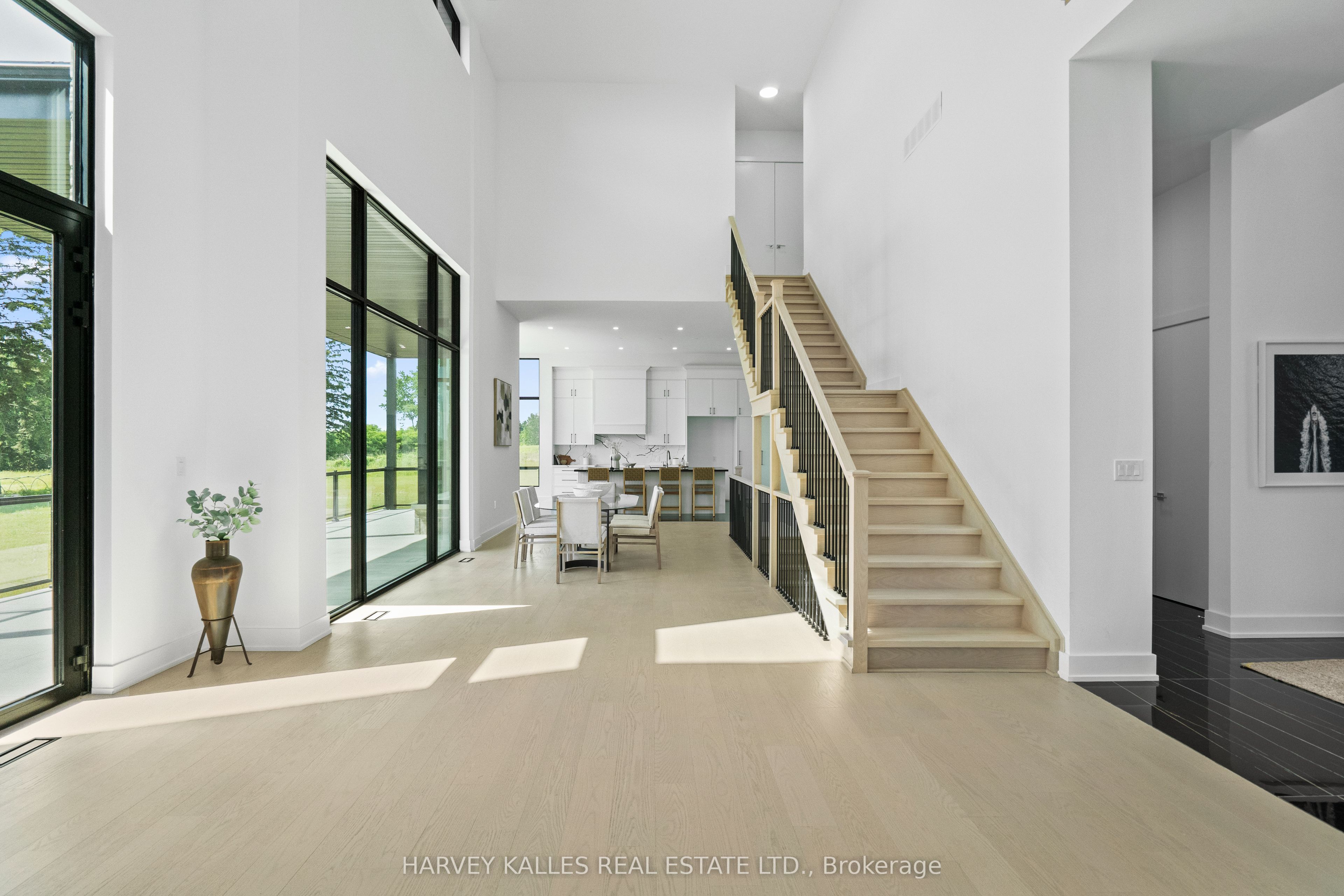2 Sugarbush Court Property Photo 12