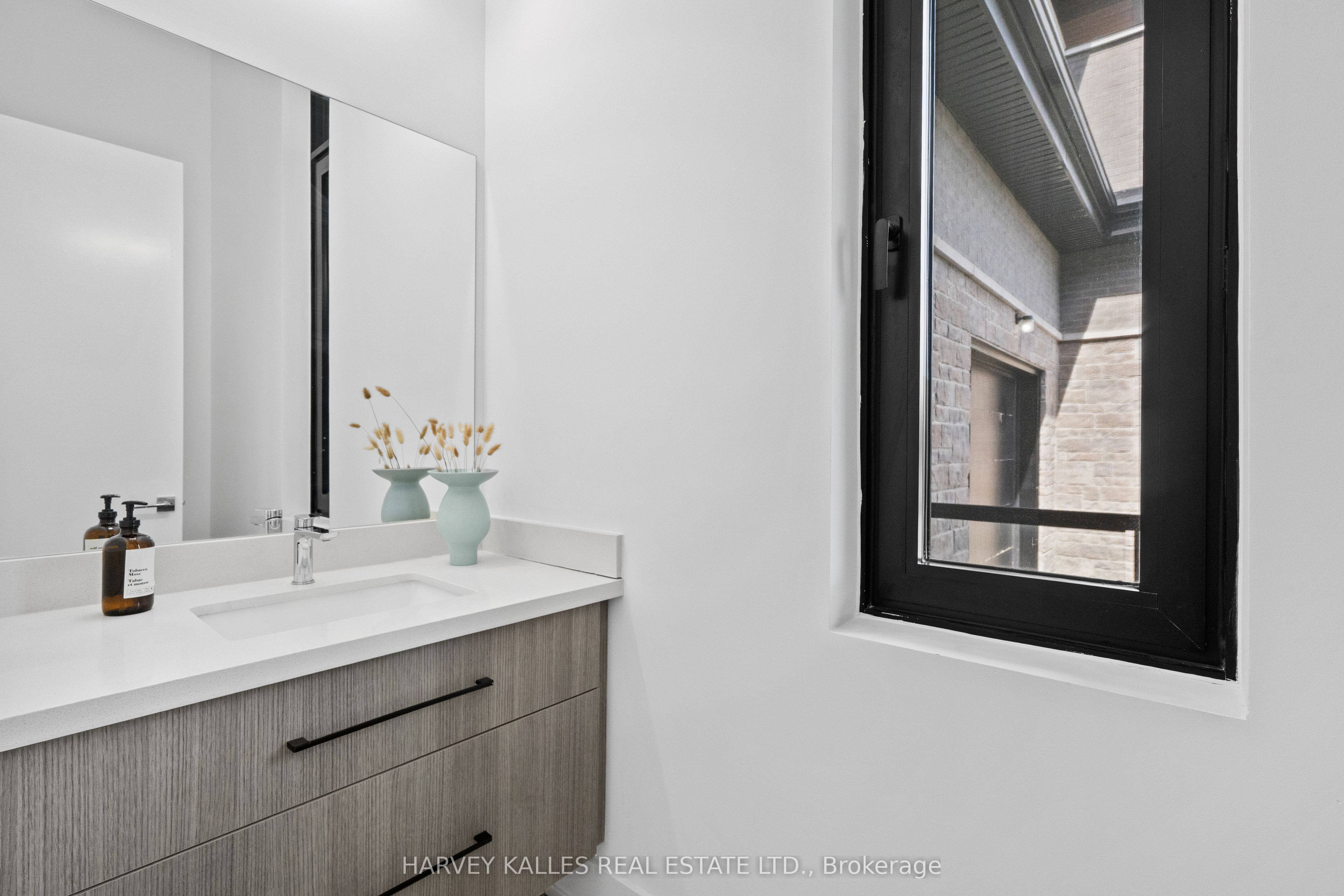 2 Sugarbush Court Property Photo 25